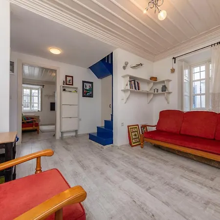 Vakantiehuis Stone House 10 Mins To Bodrum Beach With Central Location